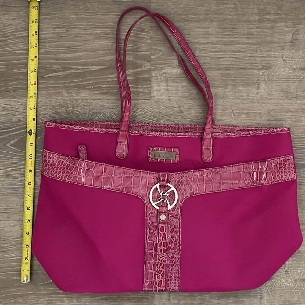 Fuchsia Purse